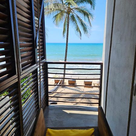 Makao Beach Hotel بالومينو المظهر الخارجي الصورة